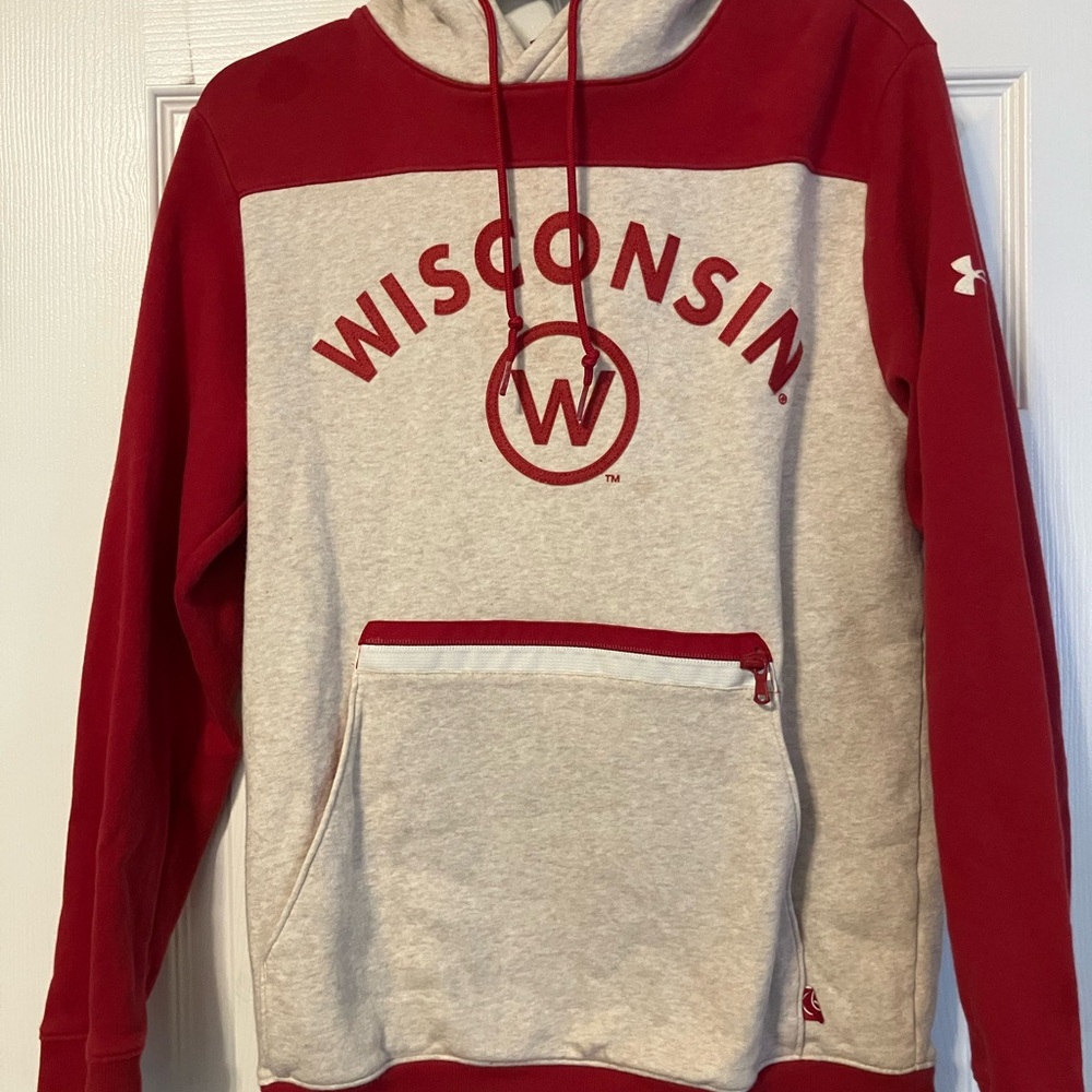 Wisconsin Badgers Under Armour Cream Wisconsin Badgers Iconic Block Mens Small